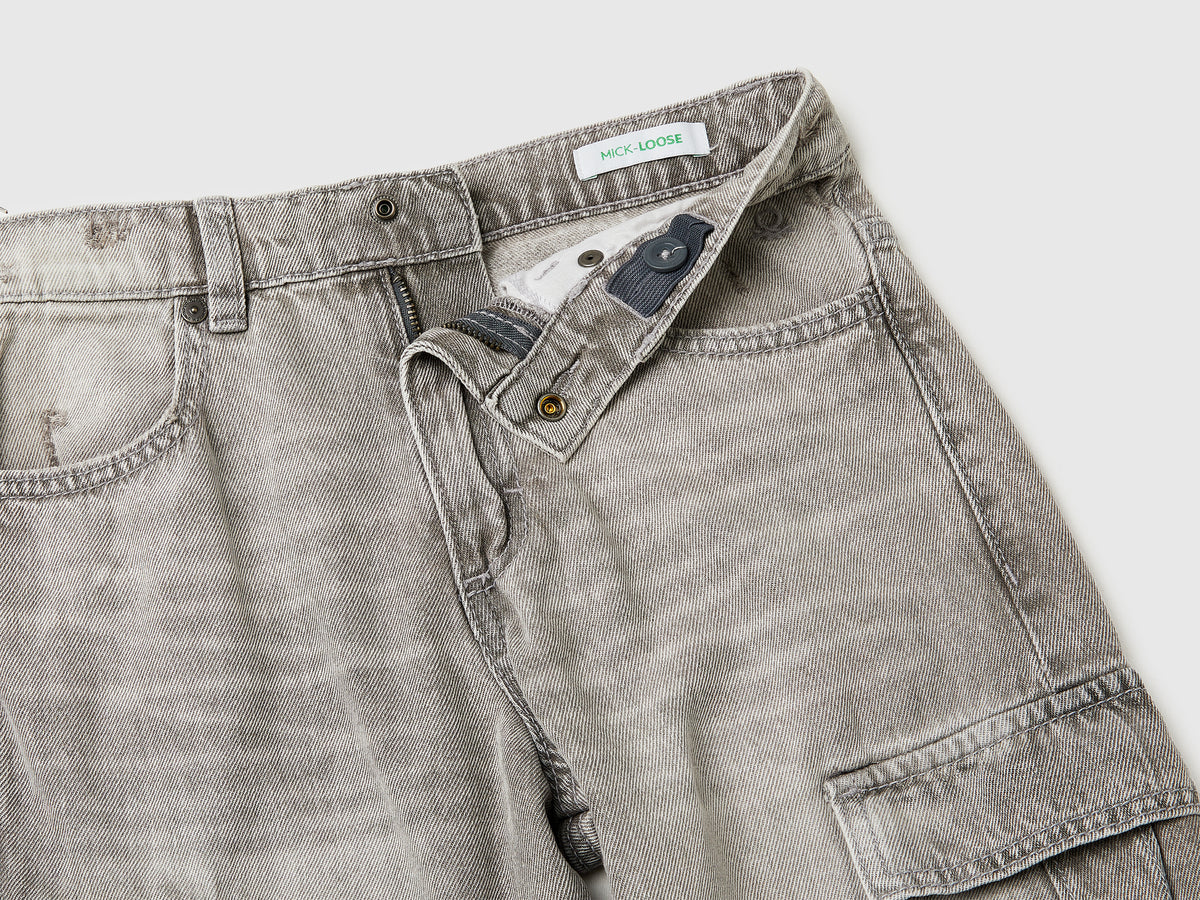 Jeans com bolsos grandes loose fit - ucb_image_DS1