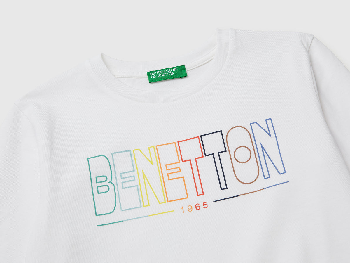 T-shirt com estampa logótipo em algodão orgânico - ucb_image_DS1