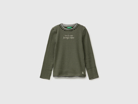 T-shirt com canelado riscado e bordado - ucb_image_FS