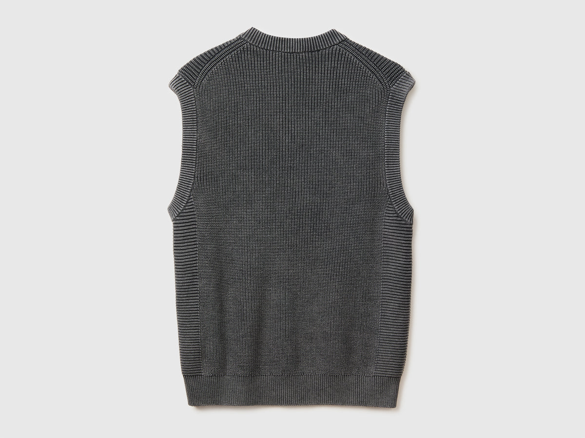 Stone washed regular fit vest - ucb_image_BS