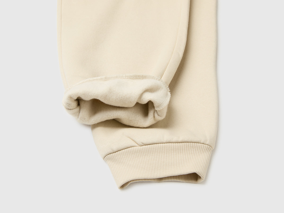 Joggers em felpo quente com patch - ucb_image_DS1