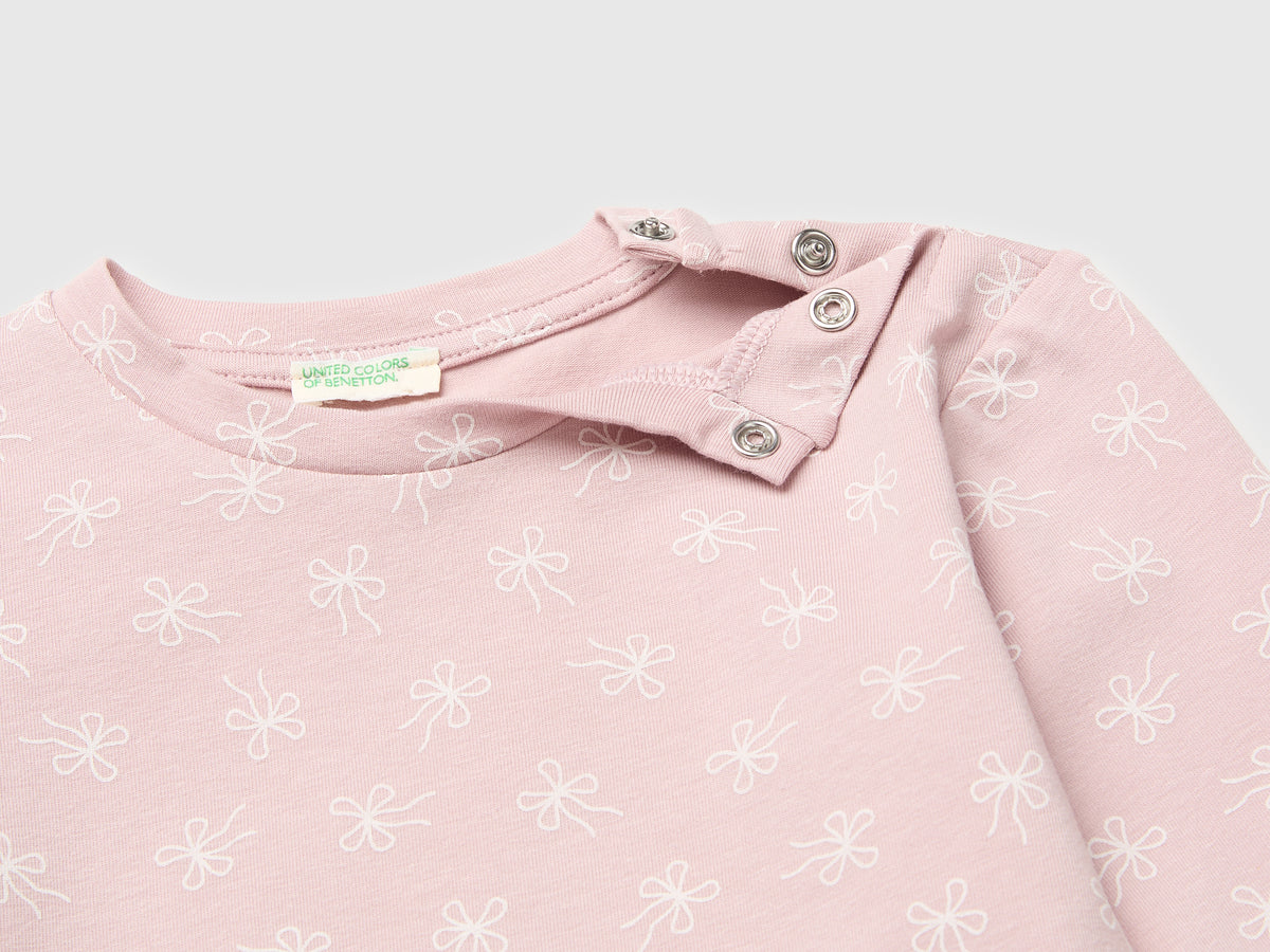 T-shirt com estampa de laços em algodão stretch - ucb_image_DS1