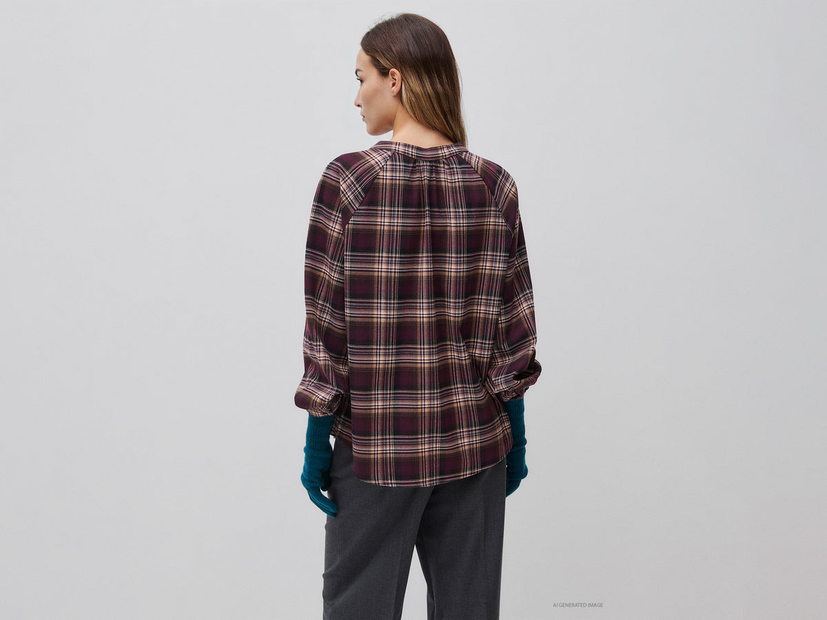 Blusa em flanela aos quadrados - ucb_image_B