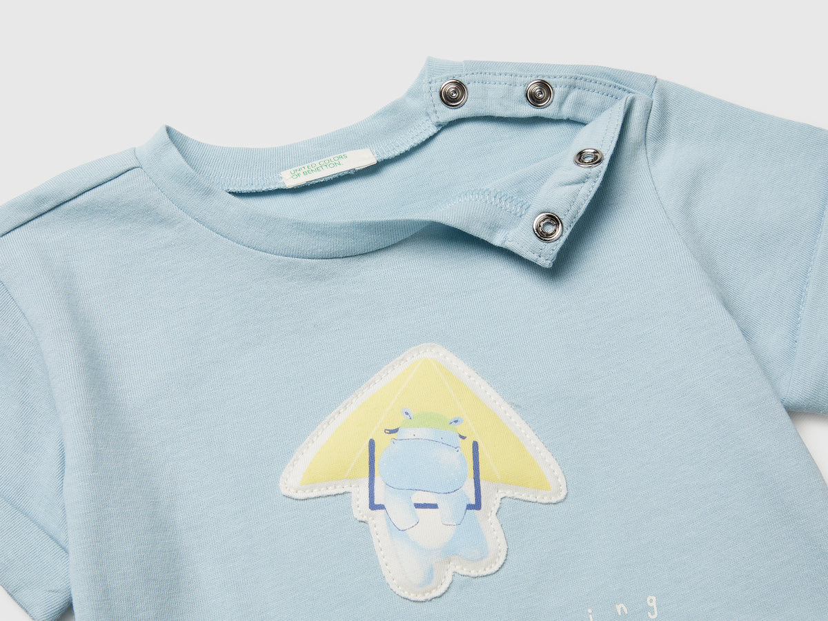 Organic cotton patch T-shirt - ucb_image_DS1
