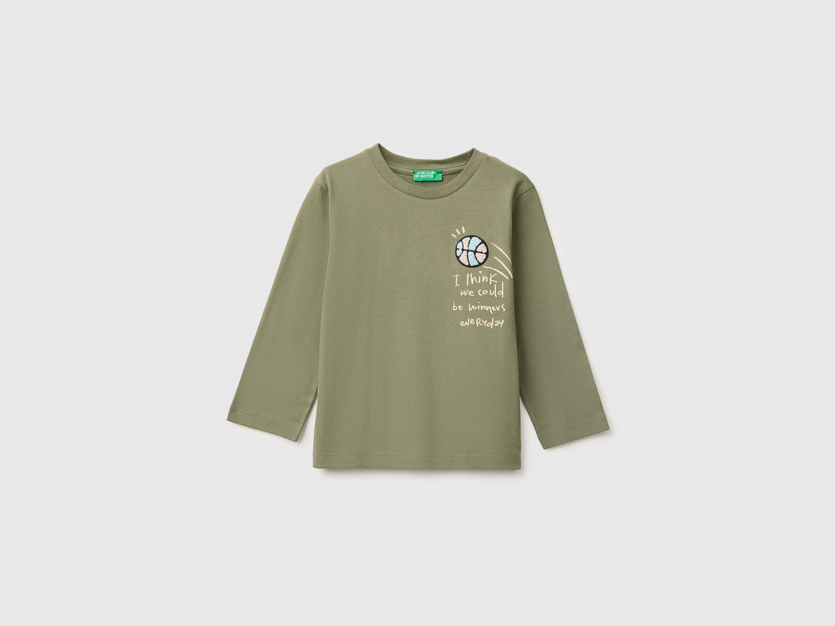T-shirt em algodão orgânico quente com bordado - ucb_image_FS