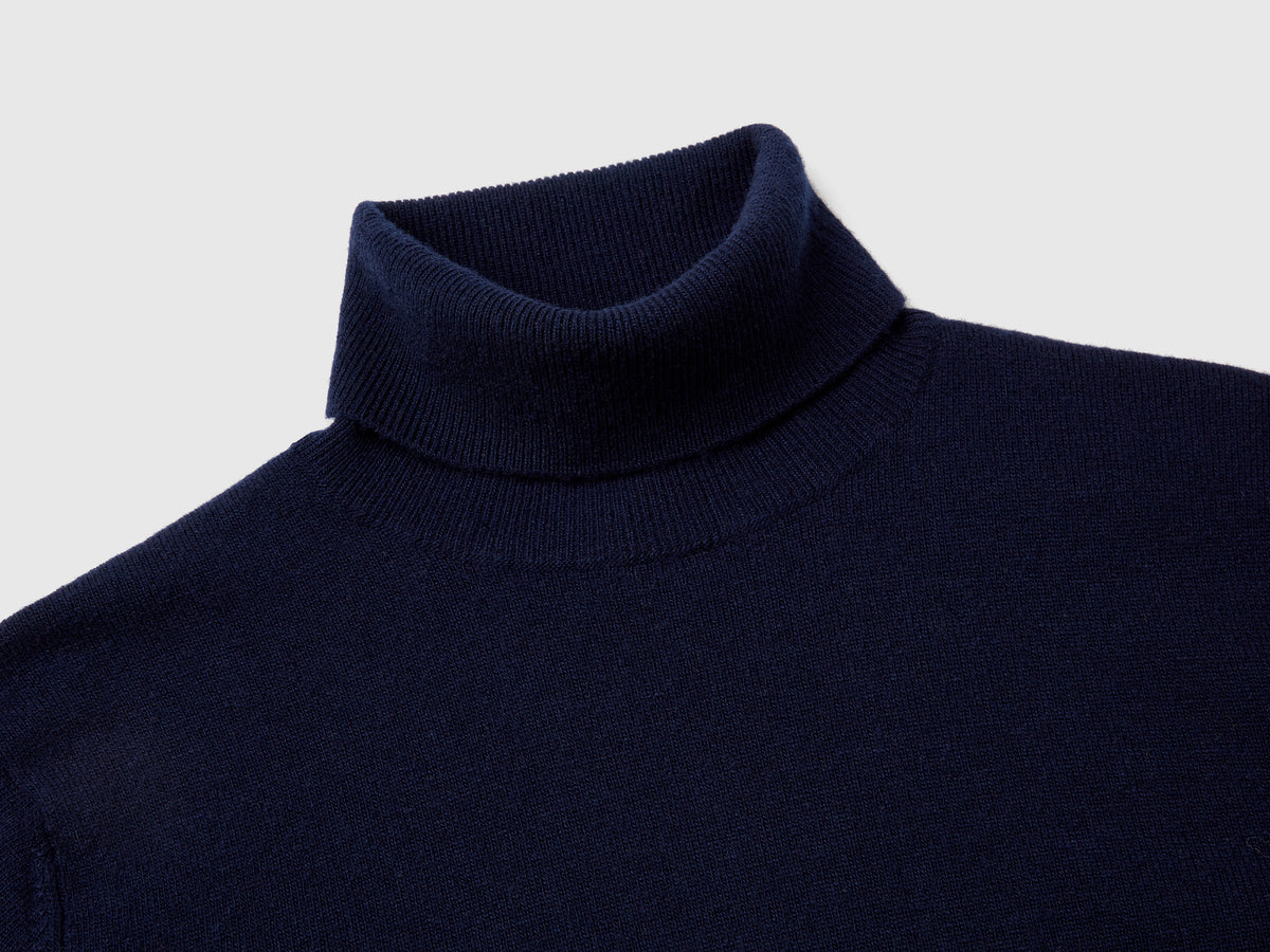 Camisola de gola alta azul-escuro em pura lã Merino - ucb_image_DS1