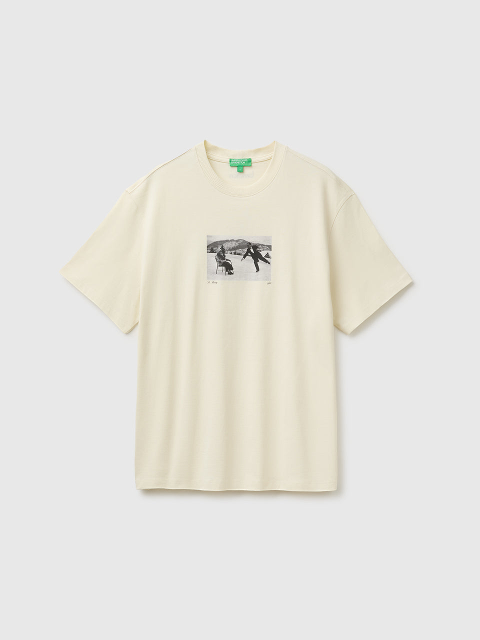 T-shirt relaxed fit com estampa em algodão orgânico - ucb_image_FS