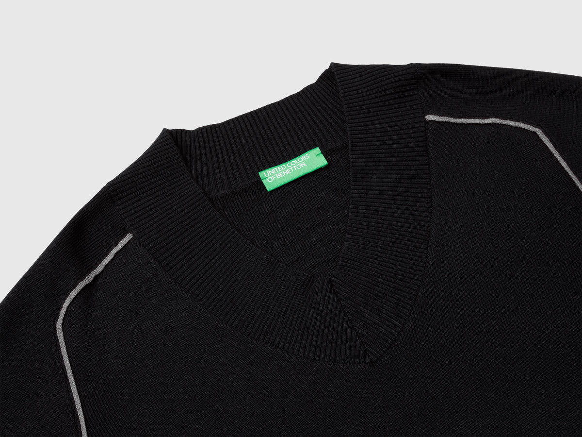 Camisola boxy fit com decote em V - ucb_image_DS1