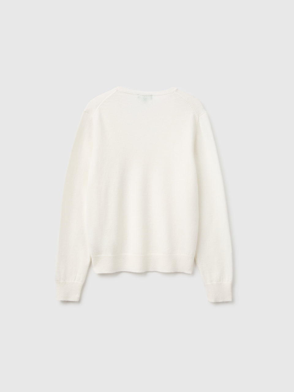Camisola decote em V cor nata em pura lã Merino - ucb_image_BS