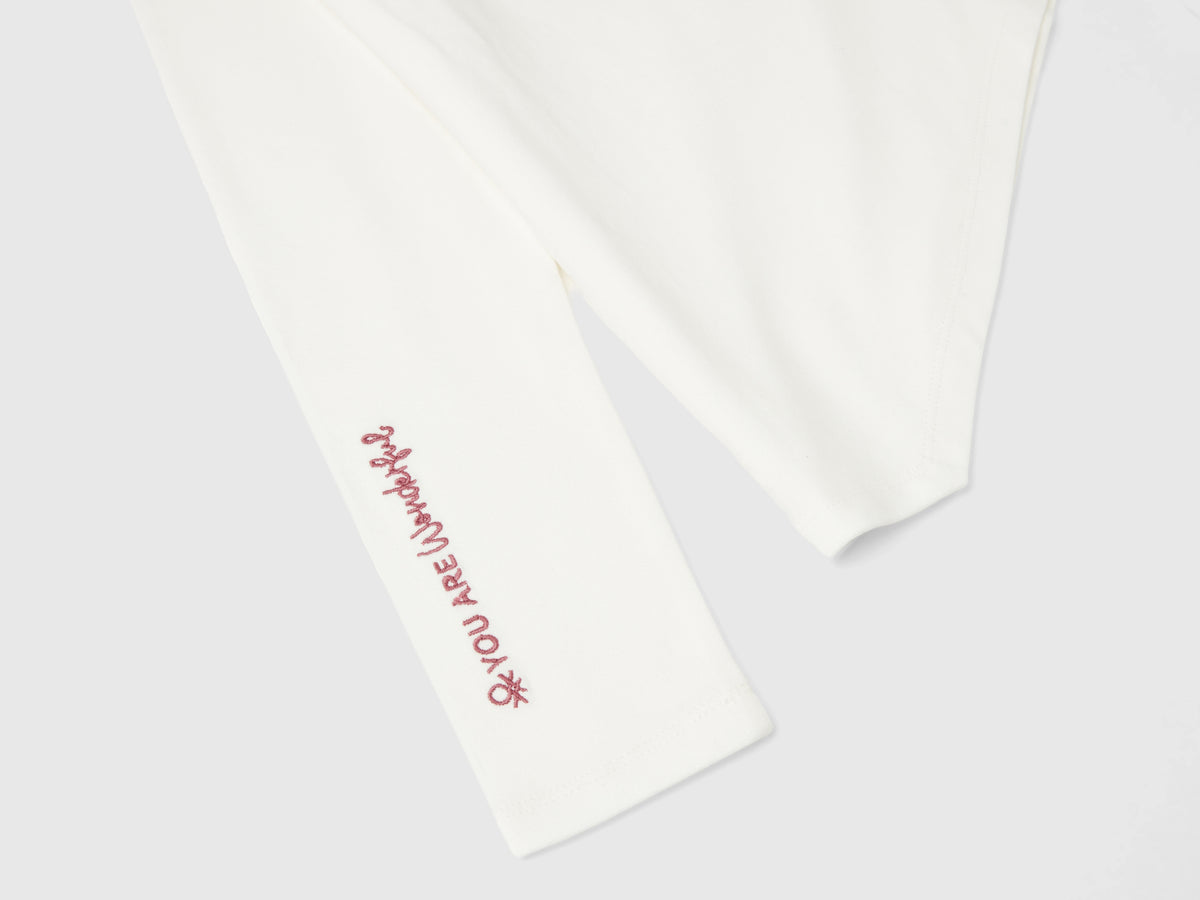 T-shirt com base assimétrica - ucb_image_DS1