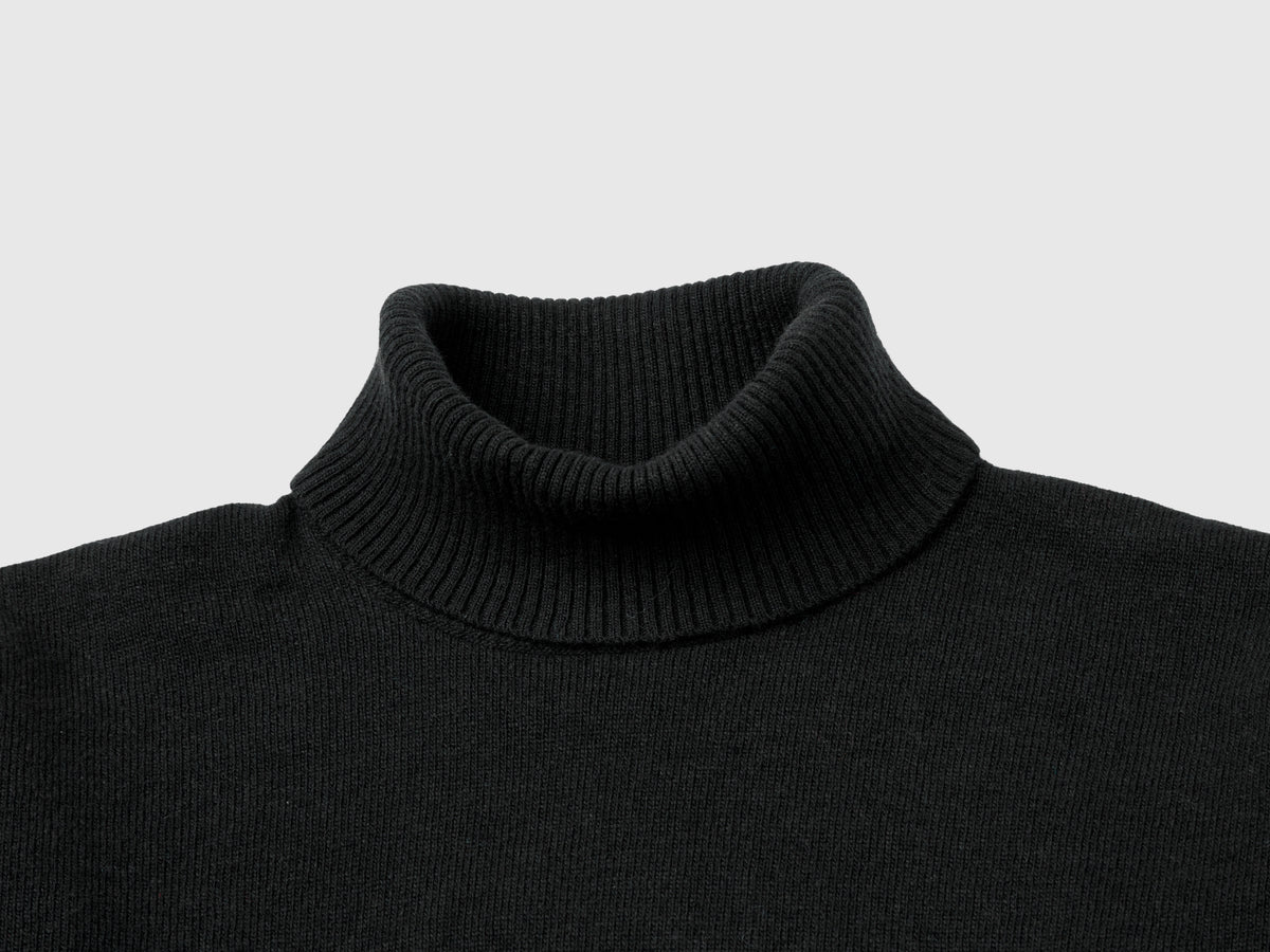 Camisola de gola alta em mistura de lã e caxemira - ucb_image_DS1