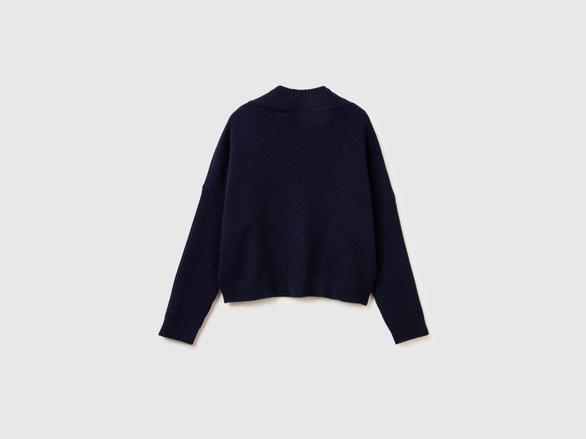 Camisola boxy fit com decote em V - ucb_image_BS