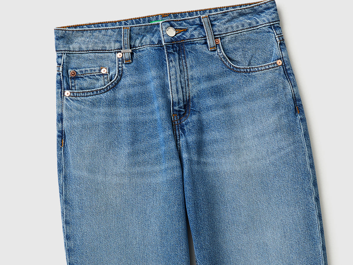 Jeans mom fit - ucb_image_DS1