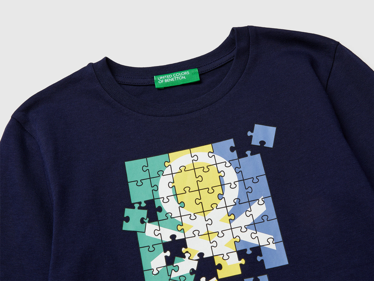 T-shirt com estampa logótipo em algodão orgânico - ucb_image_DS1