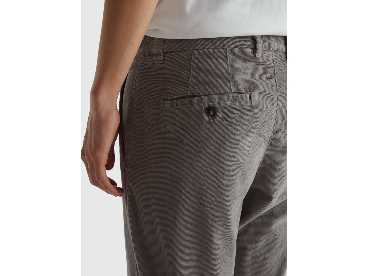 Calças slim fit em veludo stretch - ucb_image_FY