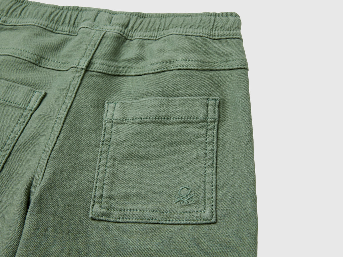 Joggers em mistura de algodão com cordão de ajuste - ucb_image_DS1