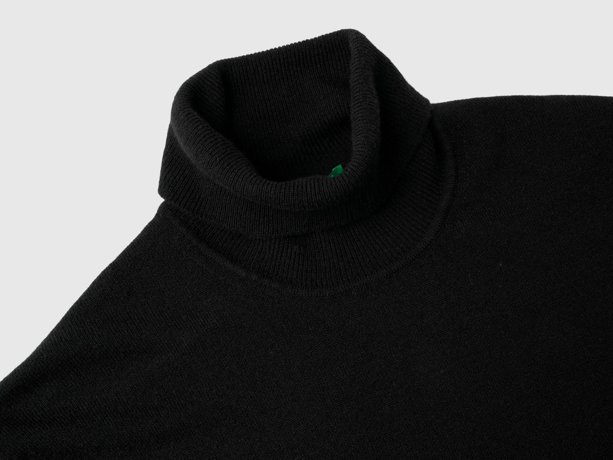Camisola de gola alta preta em pura lã Merino - ucb_image_DS1