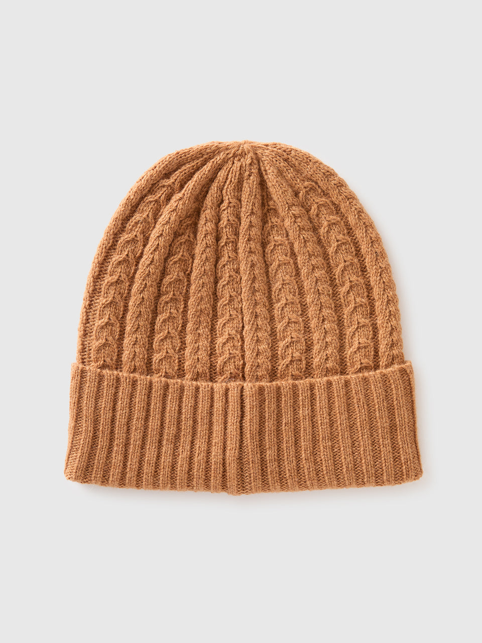 Gorro com trança - ucb_image_BS