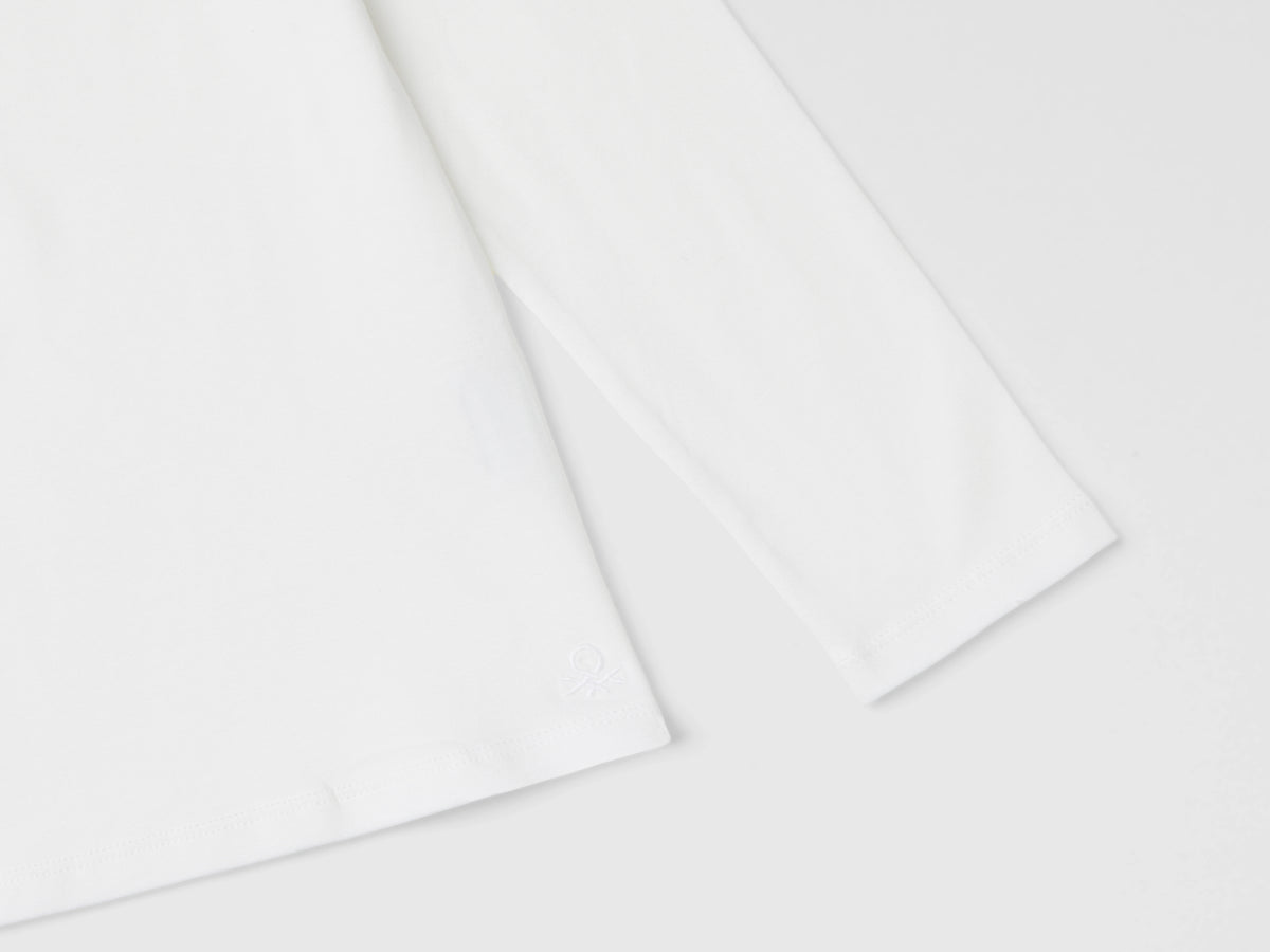 T-shirt stretch com gola alta - ucb_image_DS1