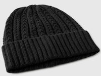 Gorro com trança - ucb_image_DS1