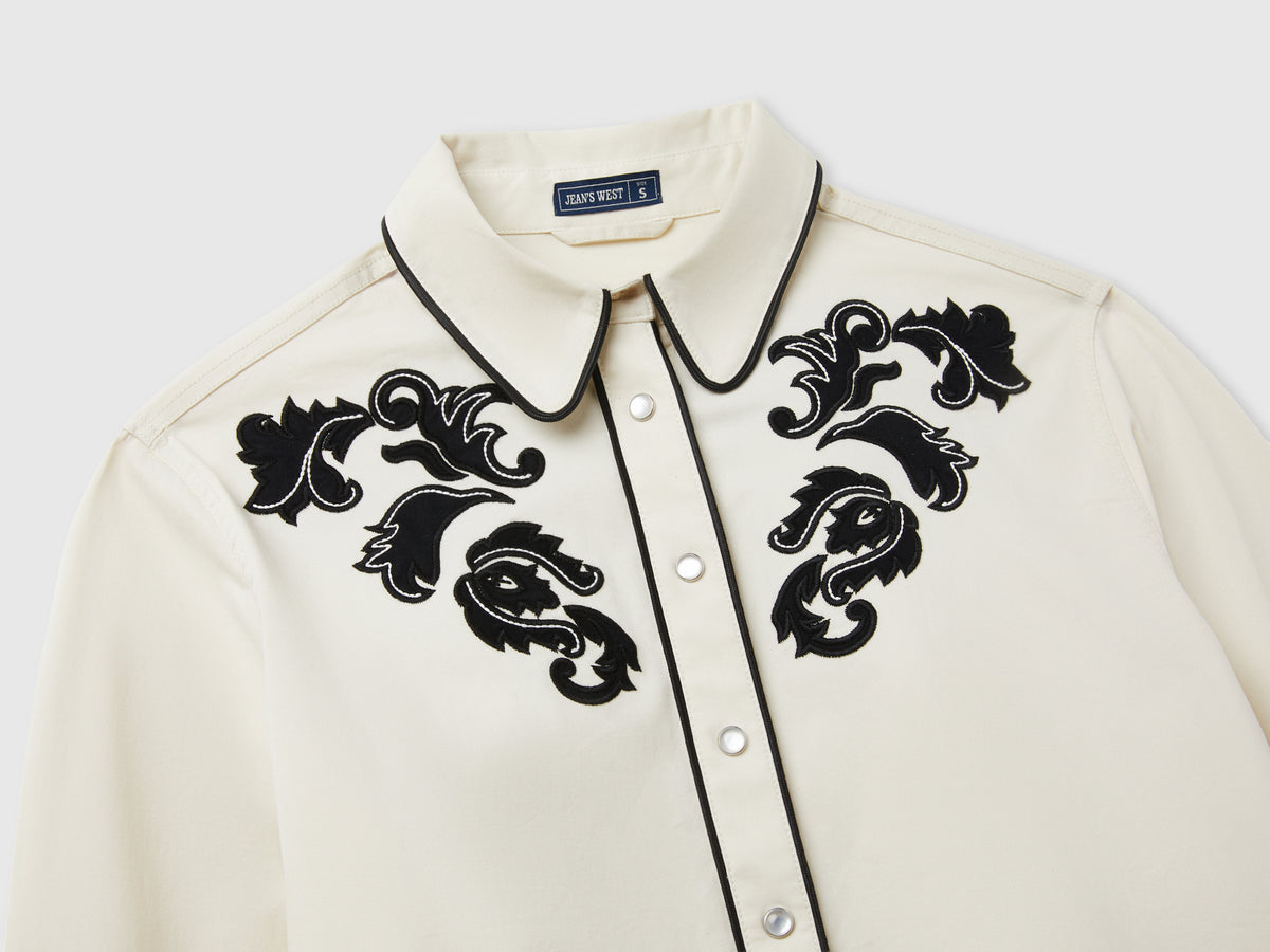 Camisa com bordados western em algodão stretch - ucb_image_DS1