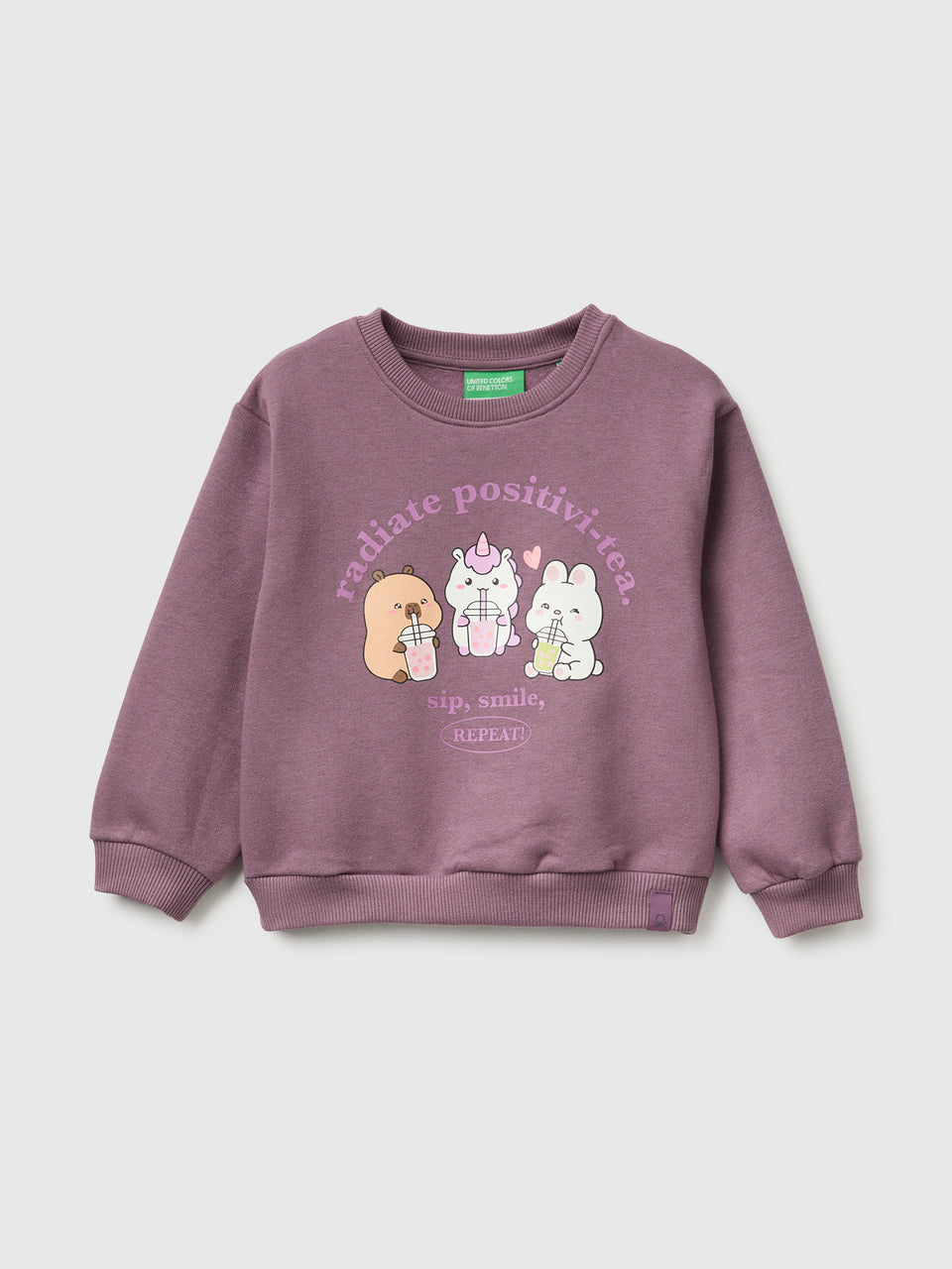 Sweat de gola redonda © CapyFun - ucb_image_FS