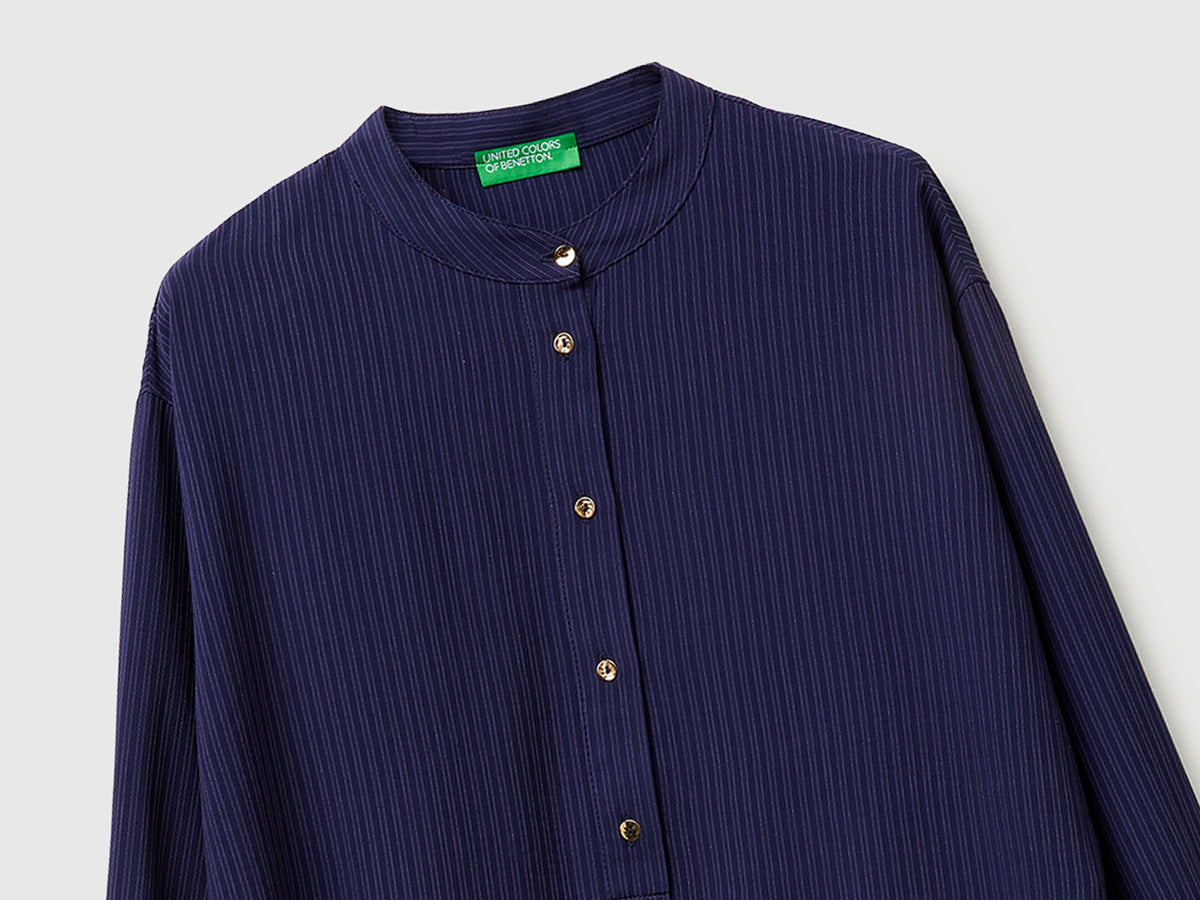 Blusa às riscas com gola coreana - ucb_image_DS1