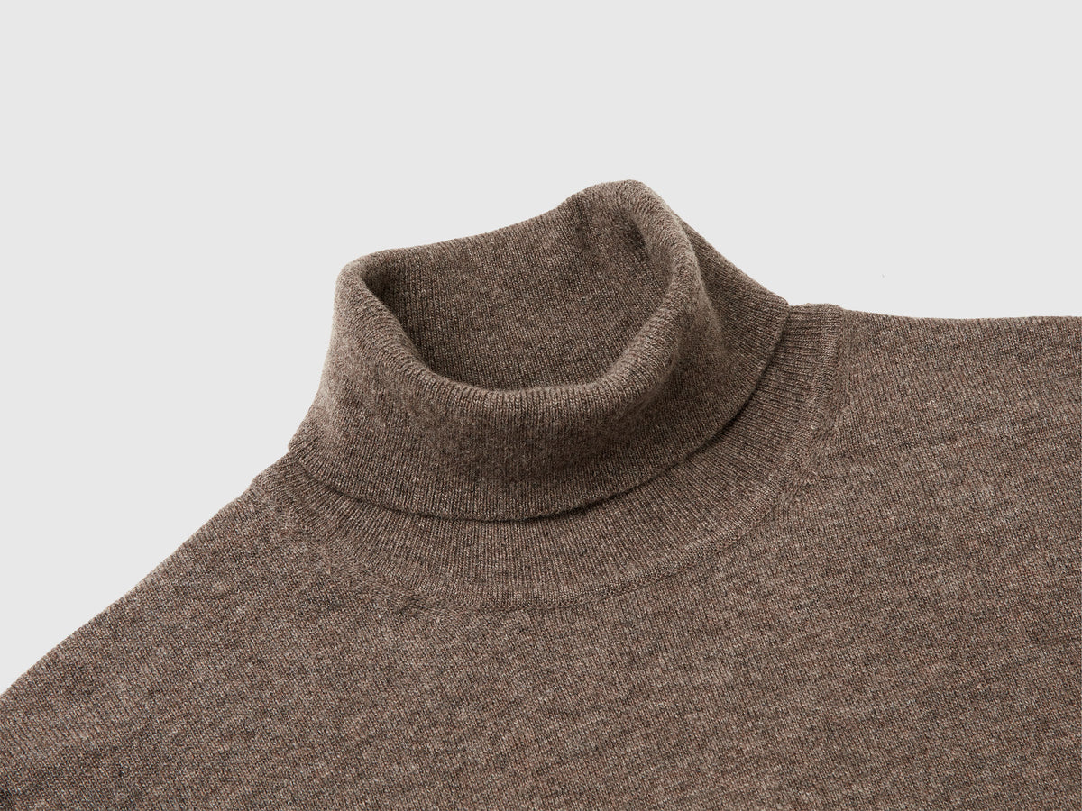 Camisola de gola alta marrom em pura lã Merino - ucb_image_DS1