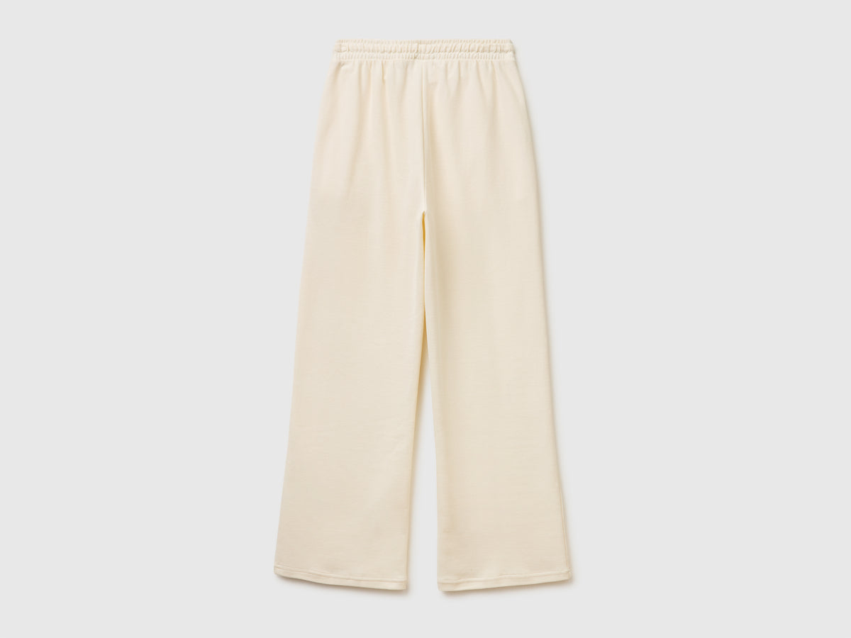 Sports trousers with embroidery - ucb_image_BS