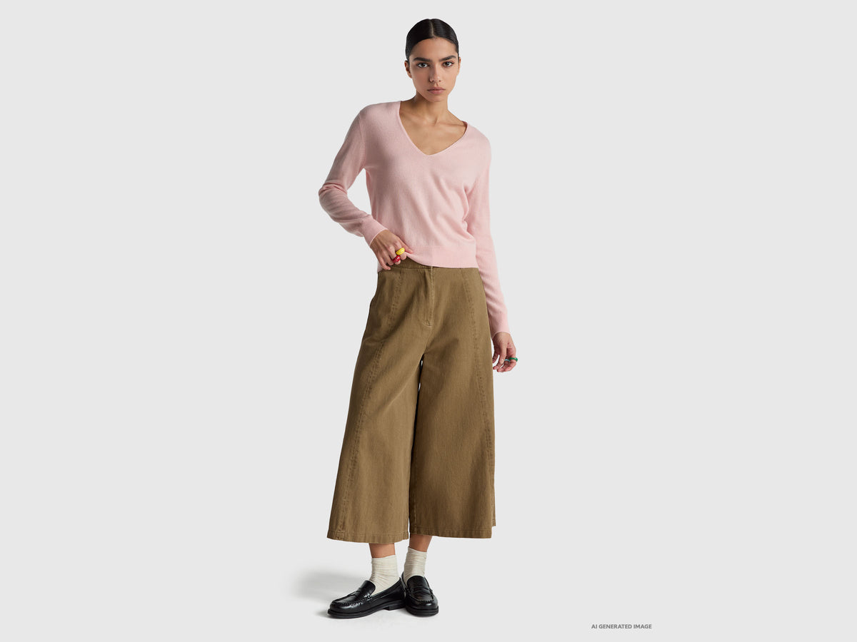 Camisola rosa pó com decote em V em pura lã Merino - ucb_image_FY